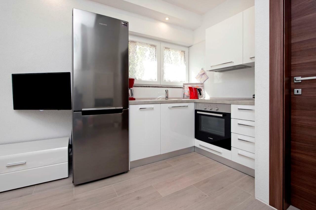 Apartment Anastasia Rovinj Exterior photo