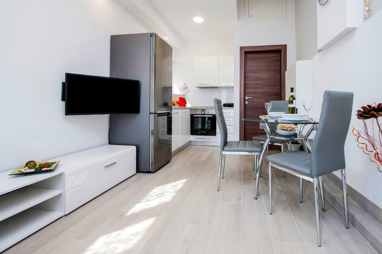 Apartment Anastasia Rovinj Exterior photo
