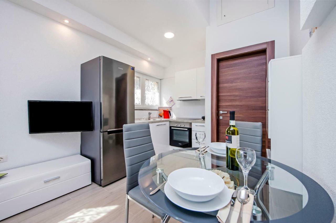 Apartment Anastasia Rovinj Exterior photo